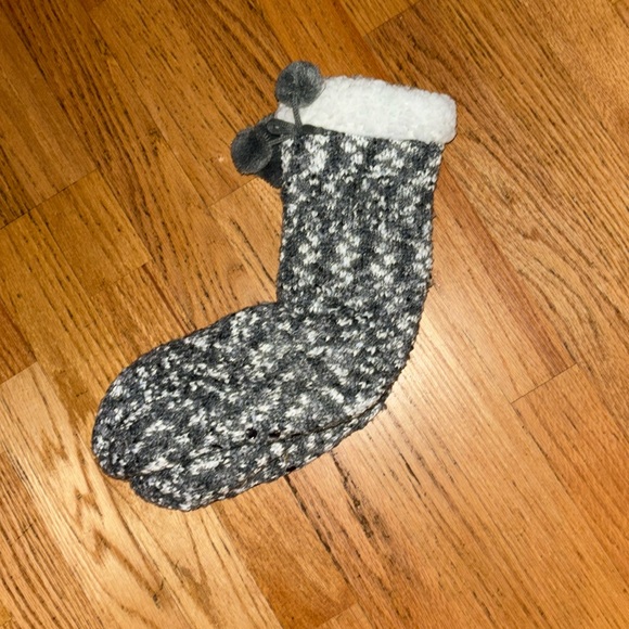 Charter Club slipper socks small great stocking stuffer unisex gray white - Picture 1 of 5